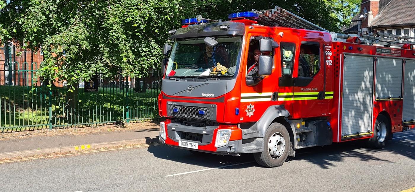 Fire engine arriving at Kilsall Court for fire training exercise